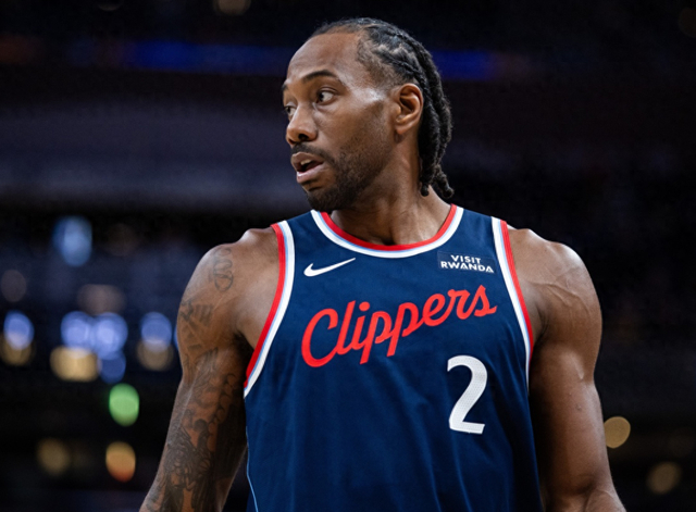 连续55场!伦纳德继续爆发,悄然达成历史第一,难怪拒绝送去勇士|小卡|克里斯-米德尔顿|克里斯·米德尔顿|马文·巴格利三世|克里斯·奇奥扎_新浪体育_新浪新闻